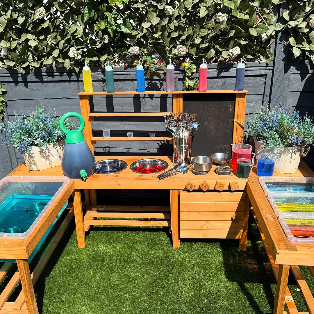 Mud kitchen play at Mimi's Montessori